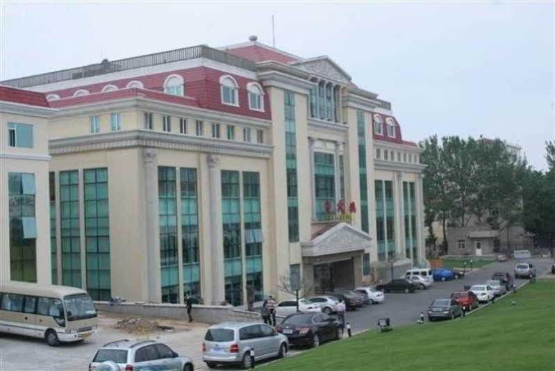 Qingdao Garden Hotel Exterior photo